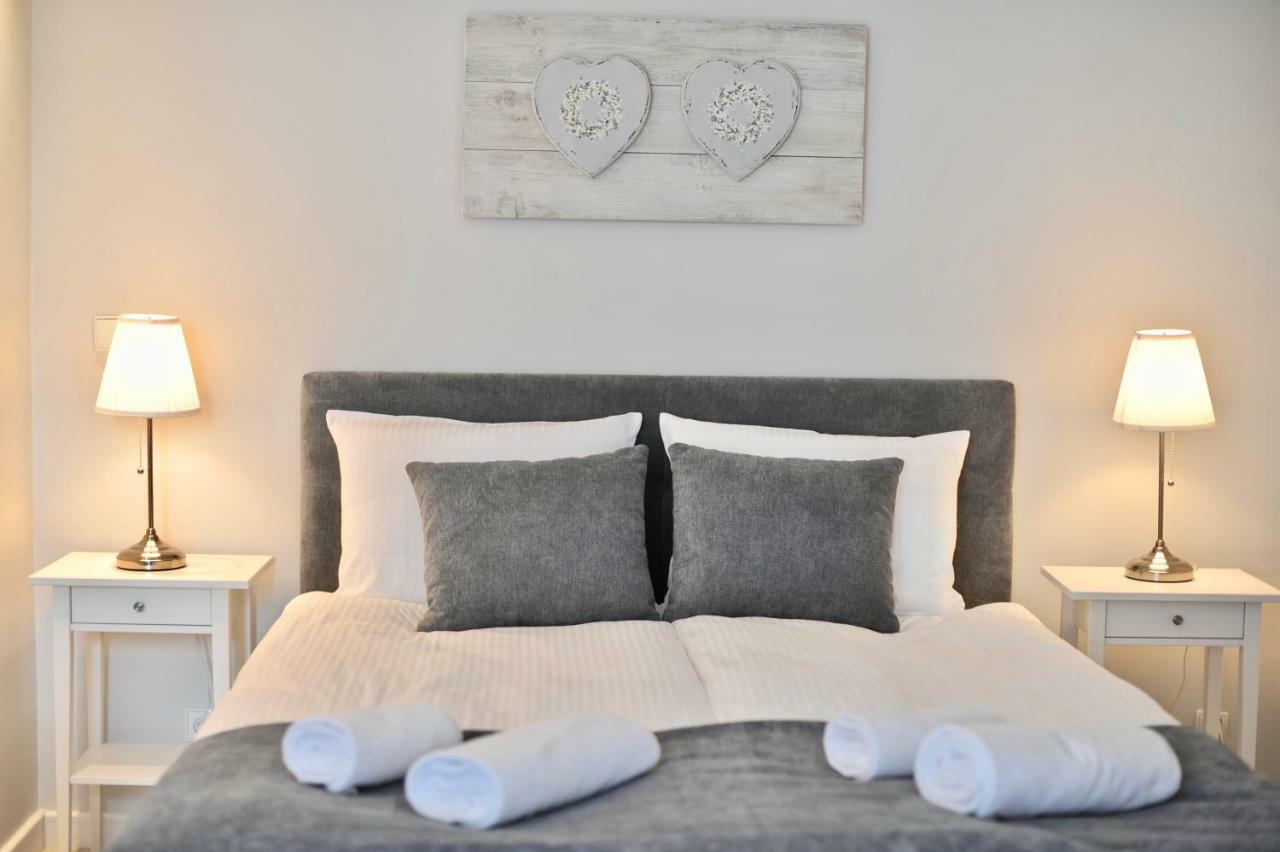 Apartamenty Porto Eli Rowy  Luaran gambar
